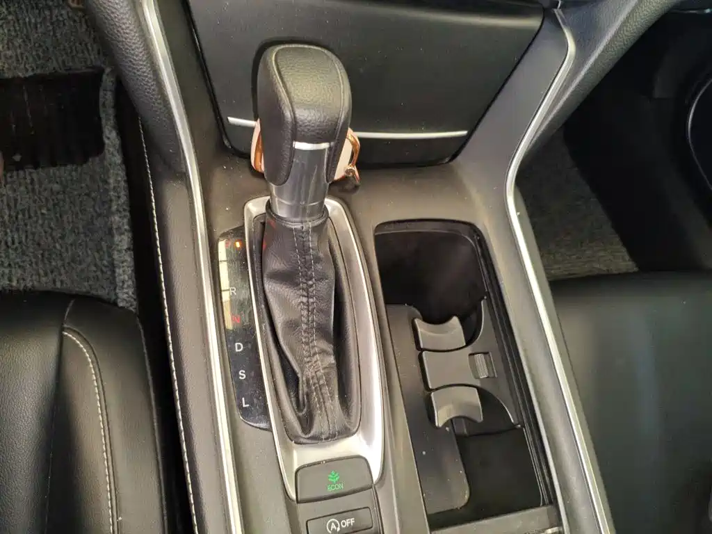 Honda Inspire 2019 — фото 14