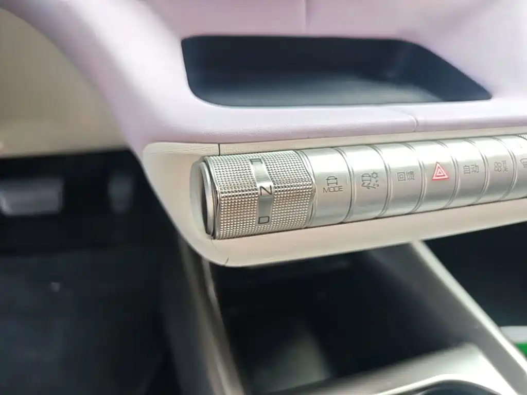 BYD Dolphin 2022 — фото 14