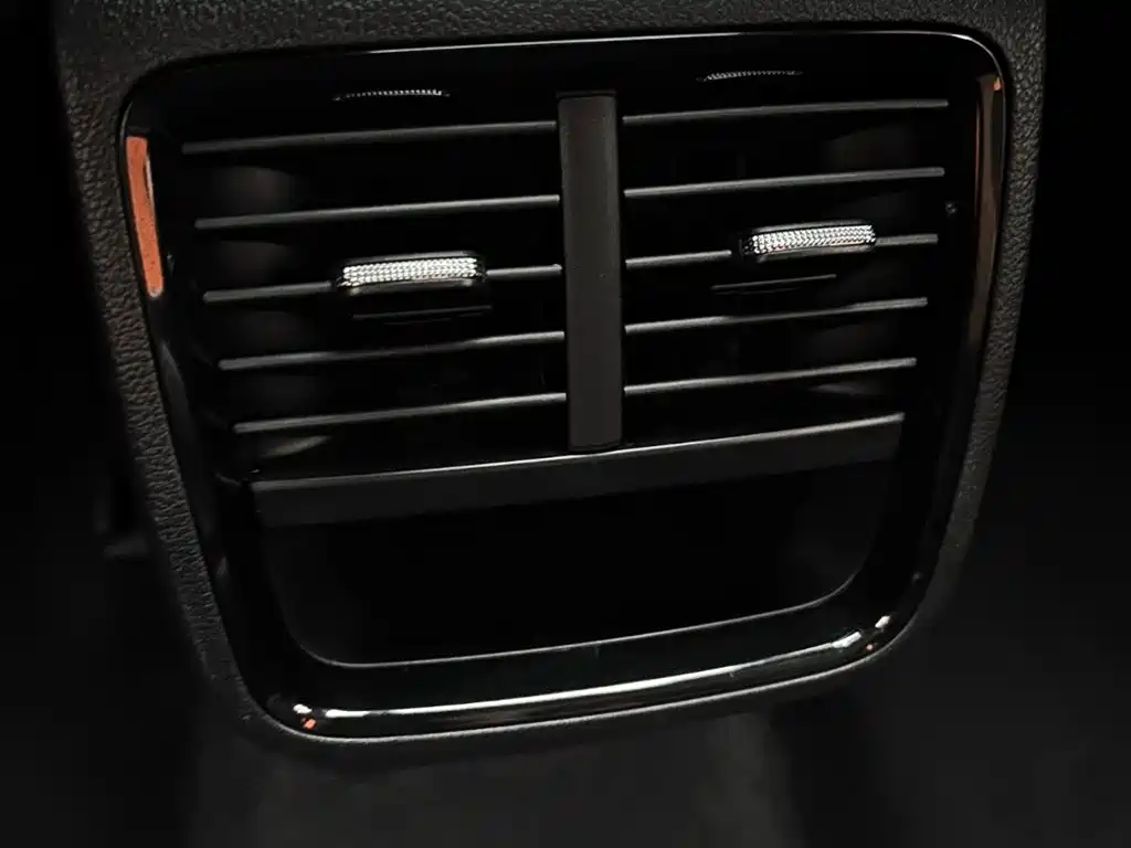 Skoda Octavia 2021 — фото 18