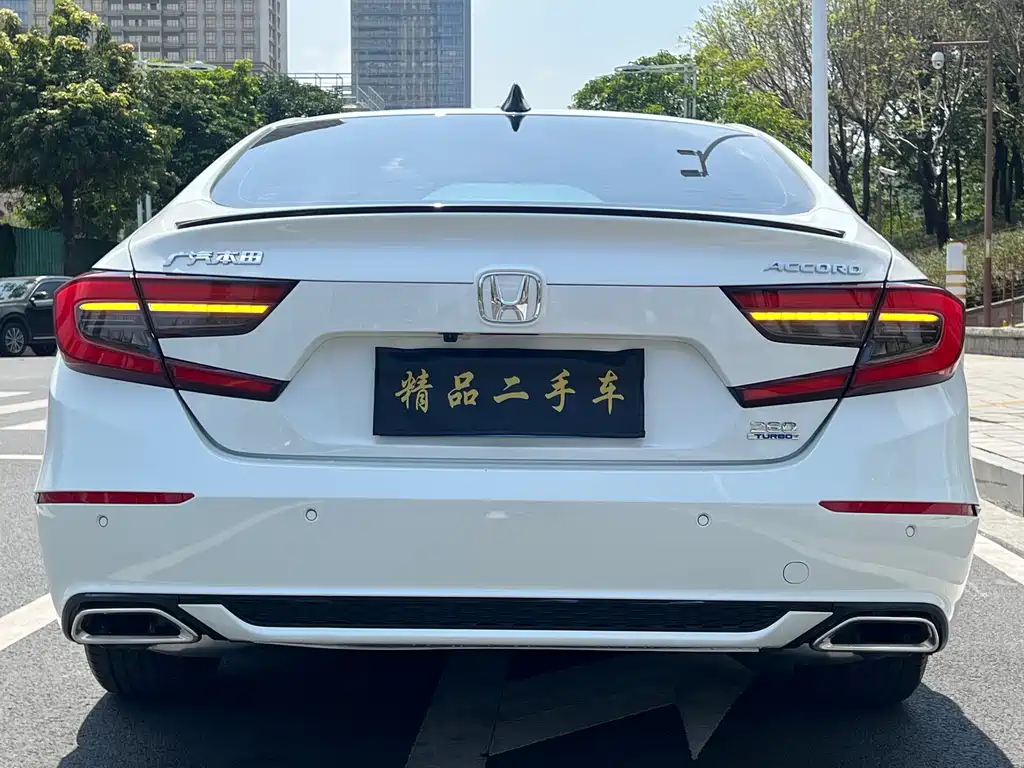 Honda Accord 2022 — фото 5