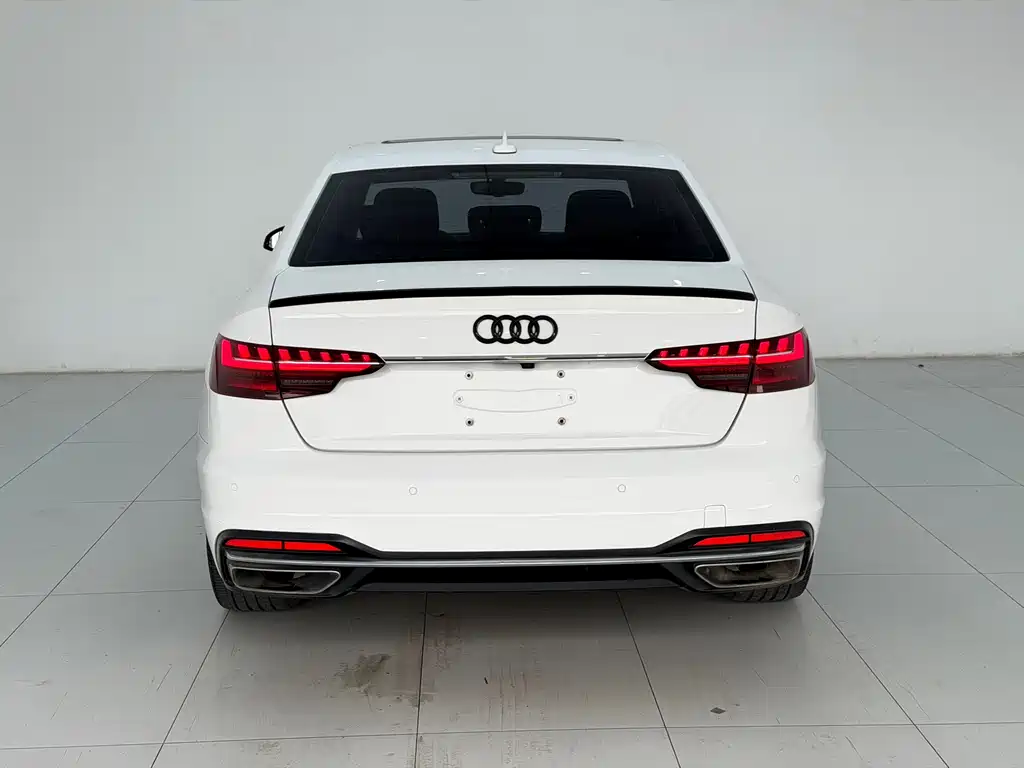 Audi A4L 2020 — фото 13