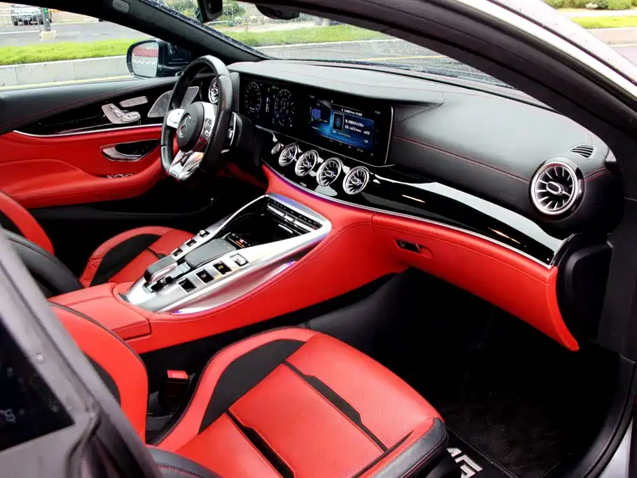 Mercedes-Benz AMG GT 2020 — фото 15