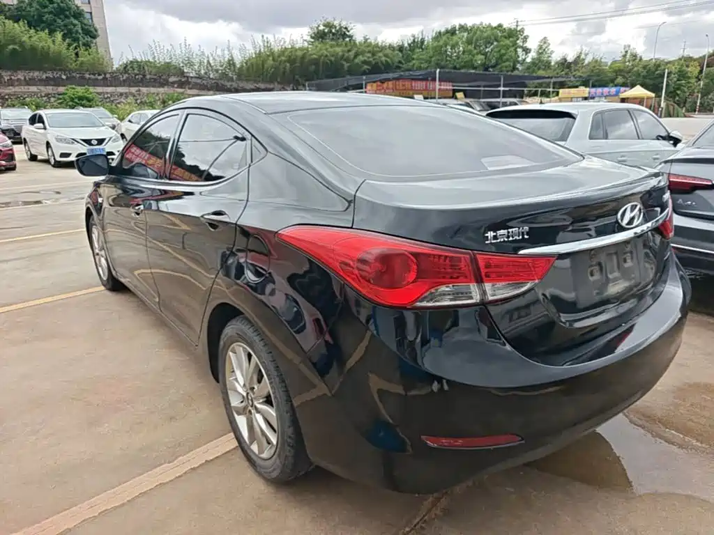 Hyundai Elantra Langdong 2015 — фото 5