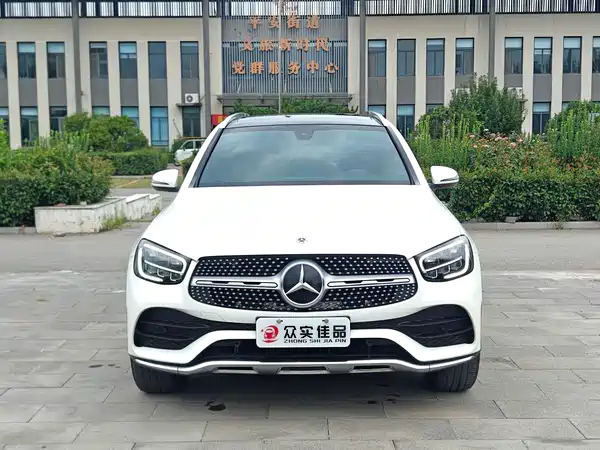 Mercedes-Benz GLC 2023