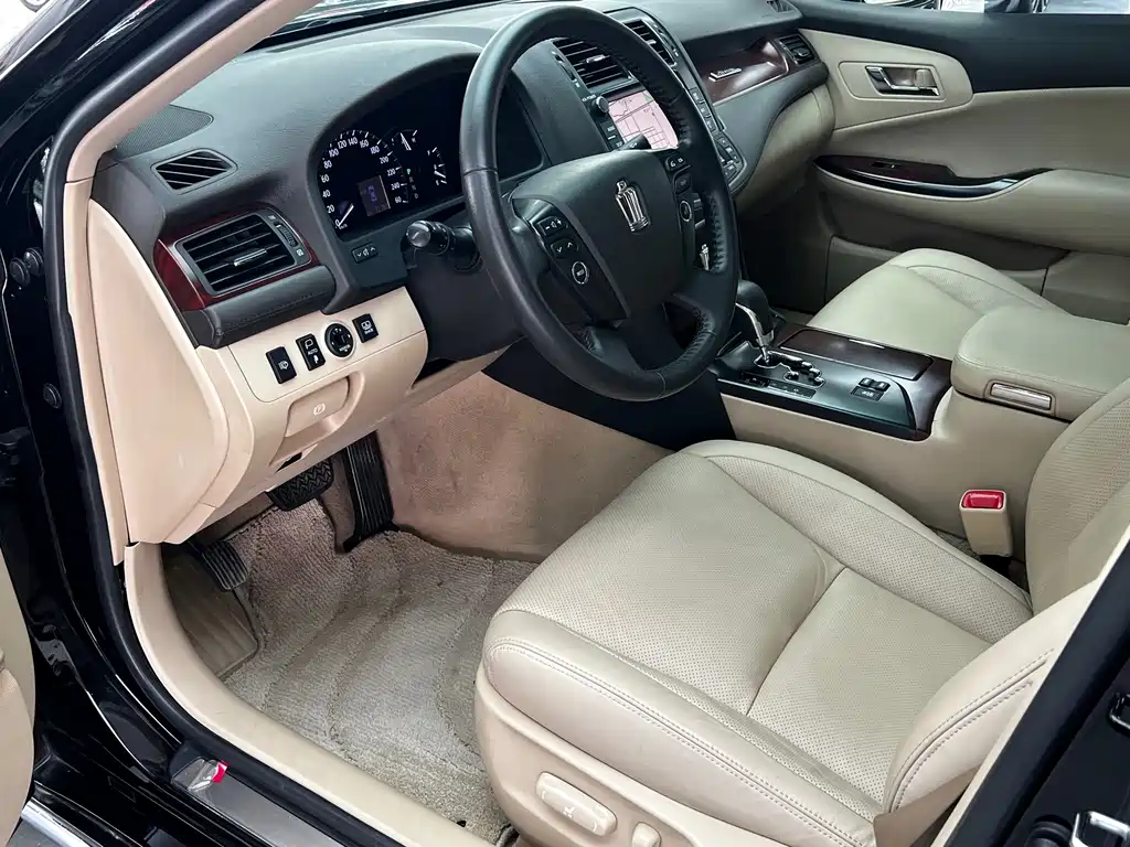 Toyota Crown 2012 — фото 12