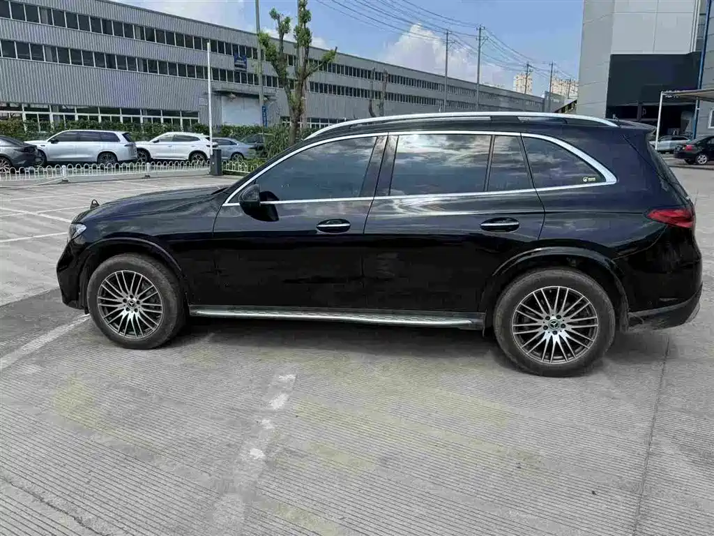 Mercedes-Benz GLC 2024