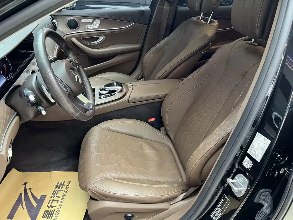 Mercedes-Benz E-Class 2019 — фото 16
