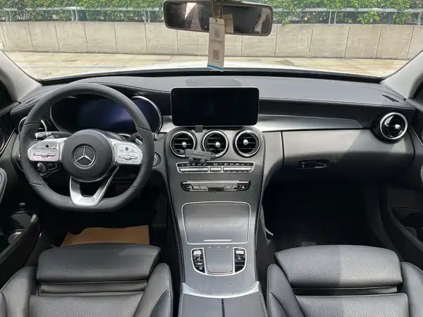 Mercedes-Benz C-Class 2020