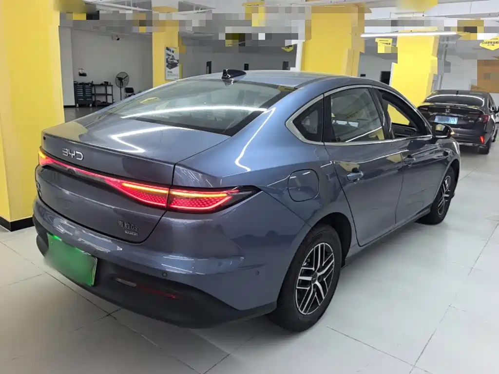 BYD Seal 05 DM-i 2025 — фото 7