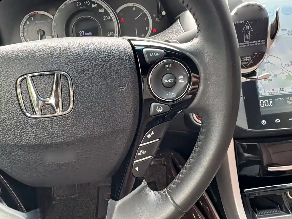 Honda Accord 2016 — фото 17