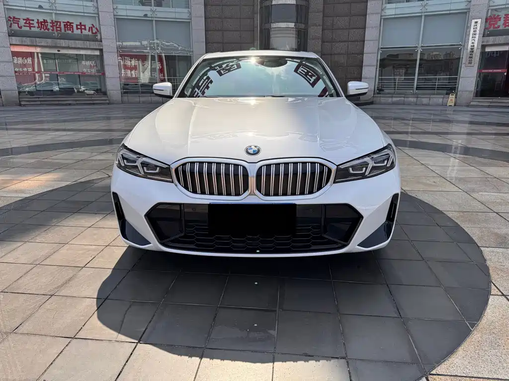 BMW 3 Series 2023 — фото 14