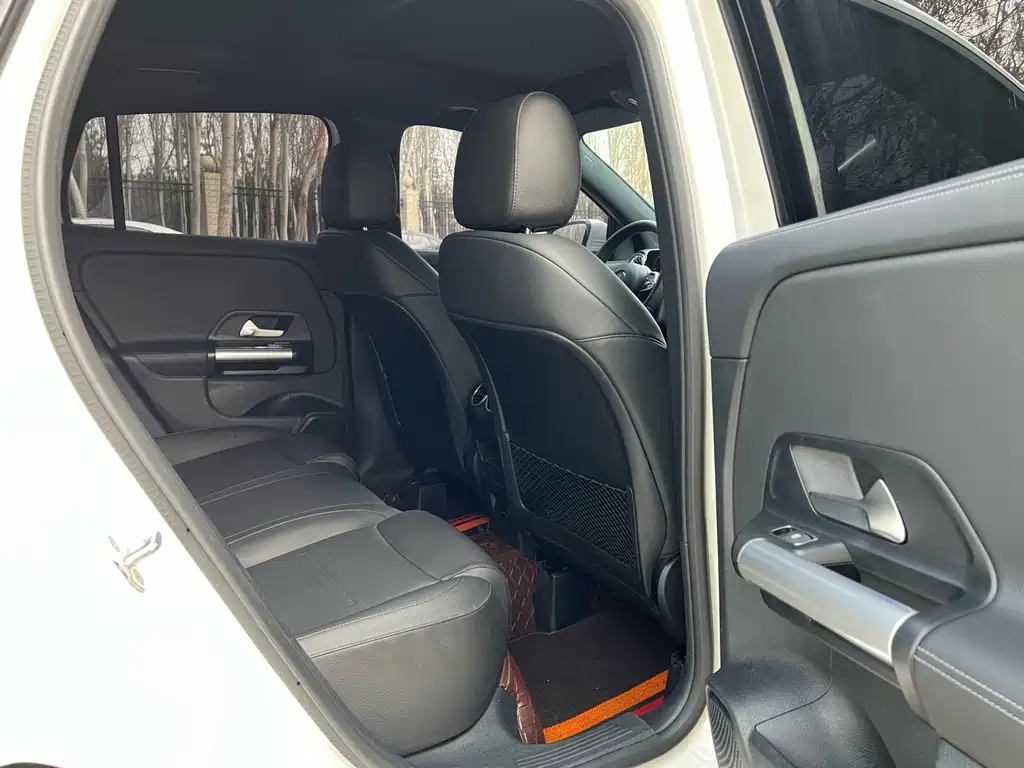 Mercedes-Benz GLA 2023 — фото 11