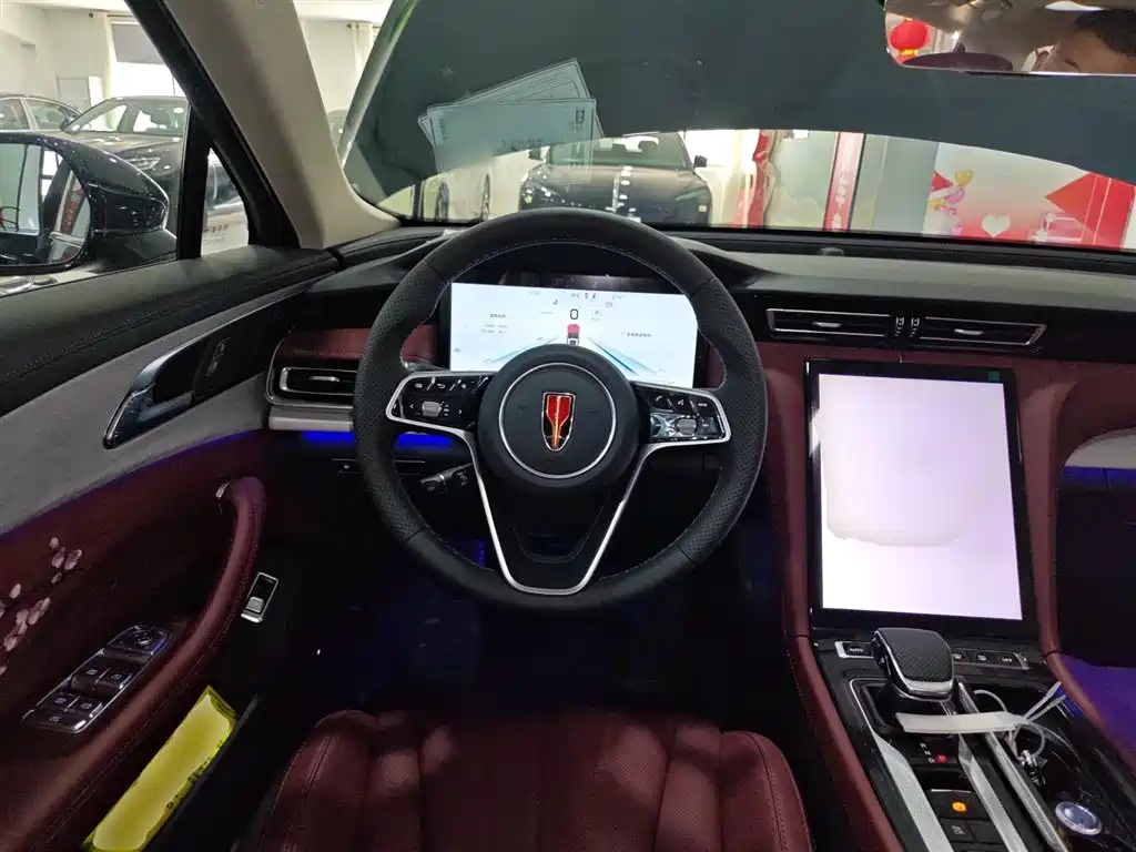 Hongqi H5 PHEV 2025 — фото 11