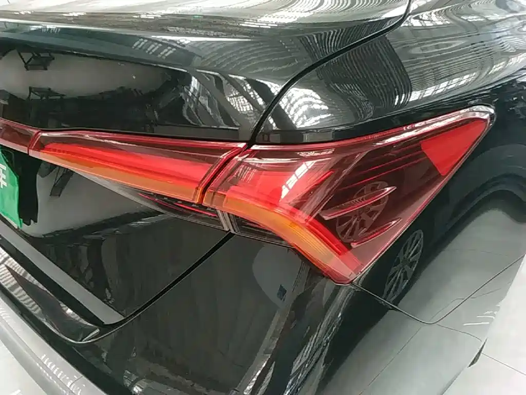 Toyota Avalon 2022 — фото 8
