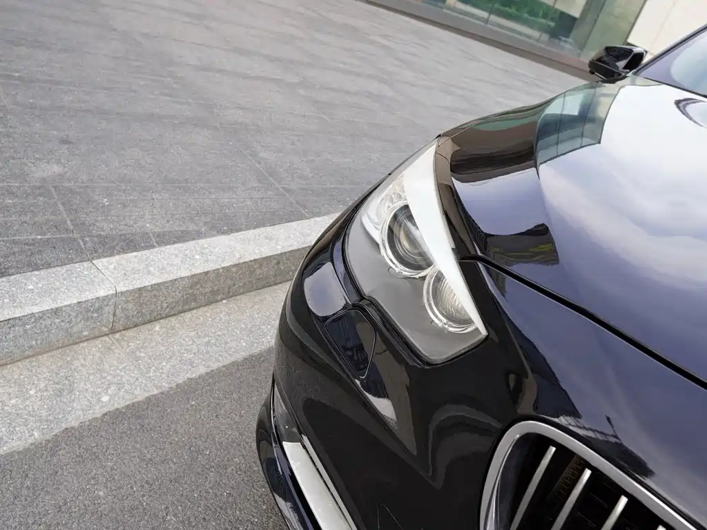 BMW 5 Series GT 2013 — фото 17