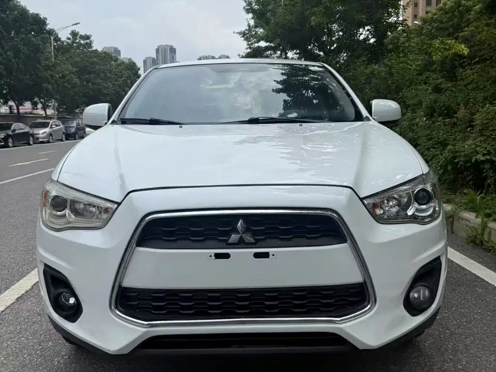 Mitsubishi ASX 2015 — фото 2