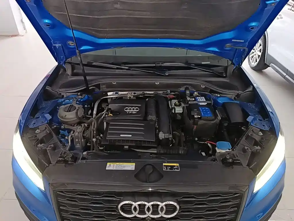 Audi Q2L 2019 — фото 20
