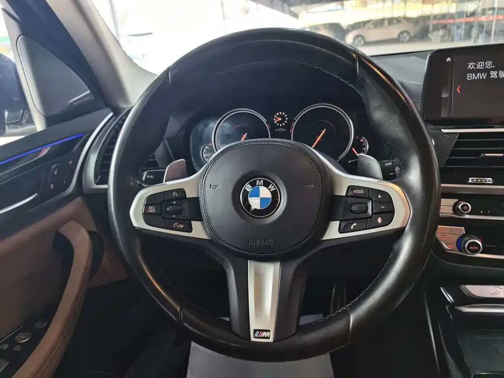 BMW X3 2018 — фото 11