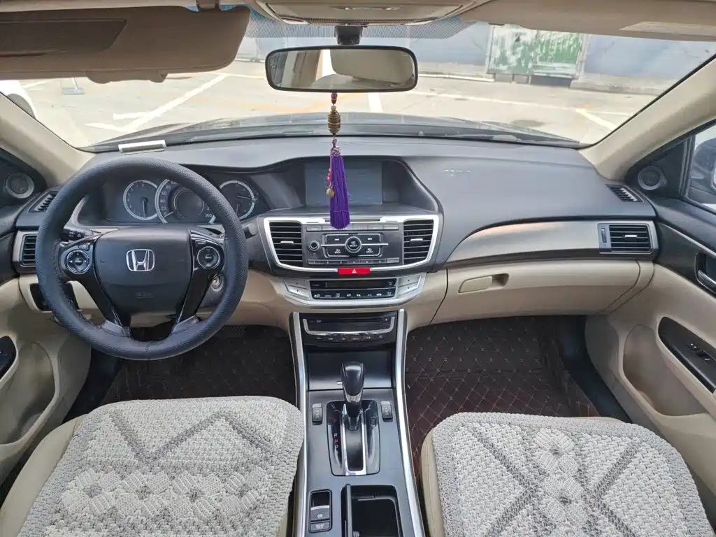 Honda Accord 2014 — фото 14