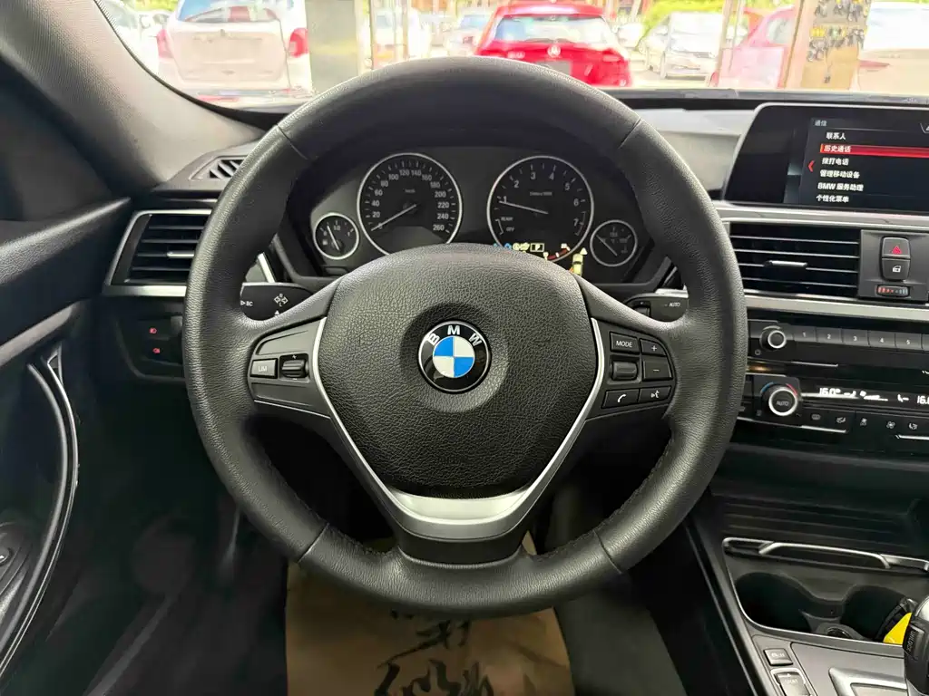 BMW 3 Series GT 2018 — фото 10