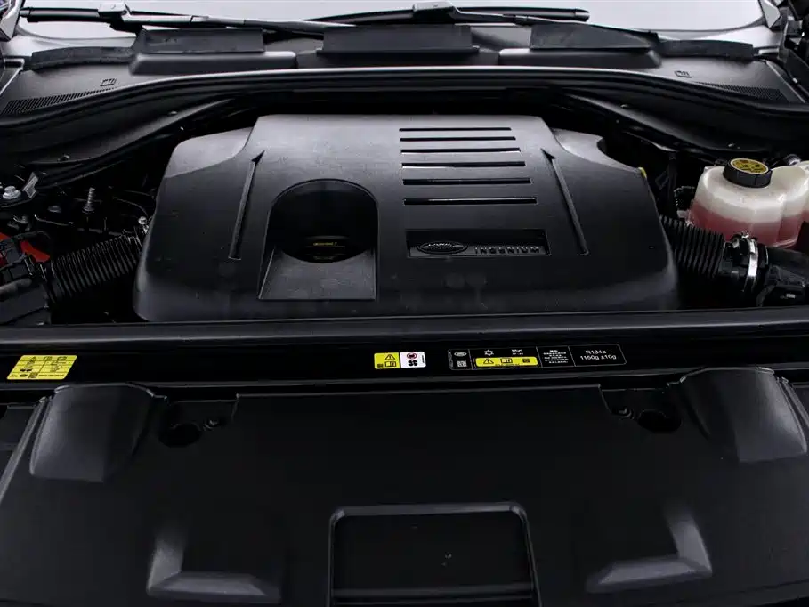 Land Rover Range Rover 2025 — фото 17