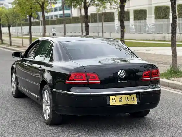 Volkswagen Phaeton 2015
