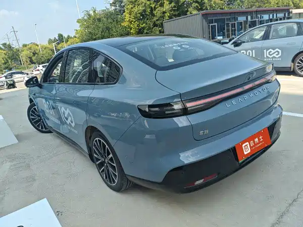 Leapmotor B01 2025