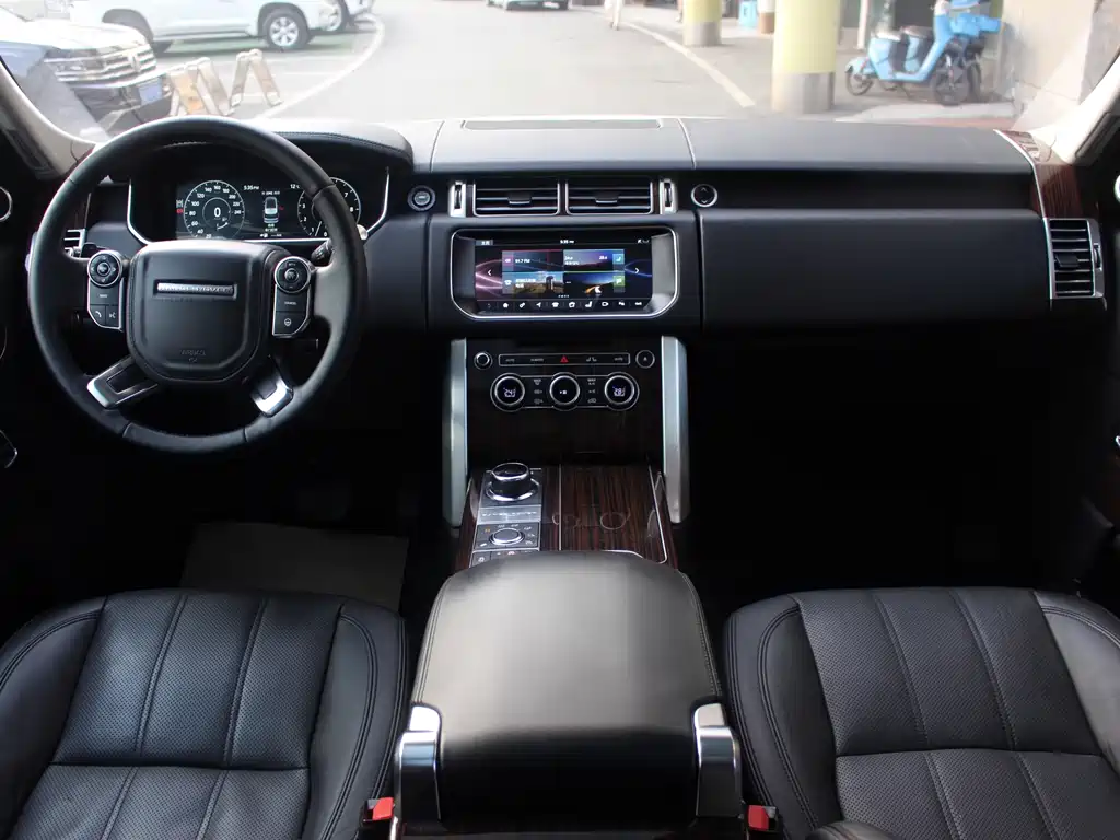 Land Rover Range Rover 2018 — фото 9