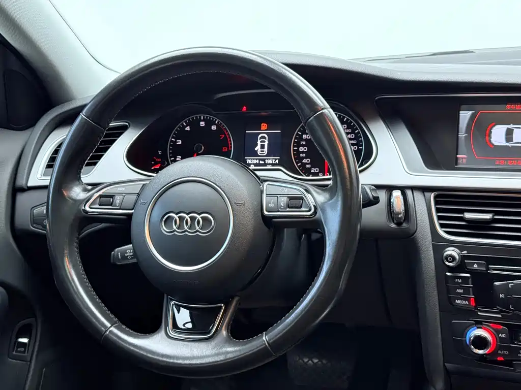 Audi A4L 2015 — фото 10