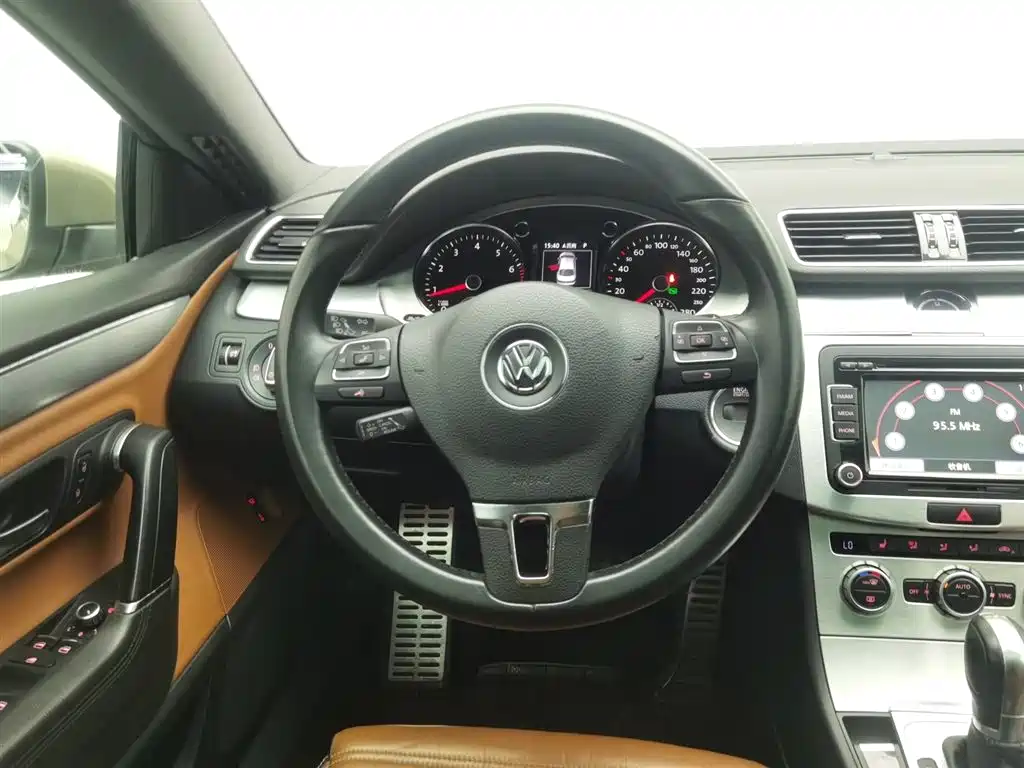 Volkswagen CC 2015 — фото 11