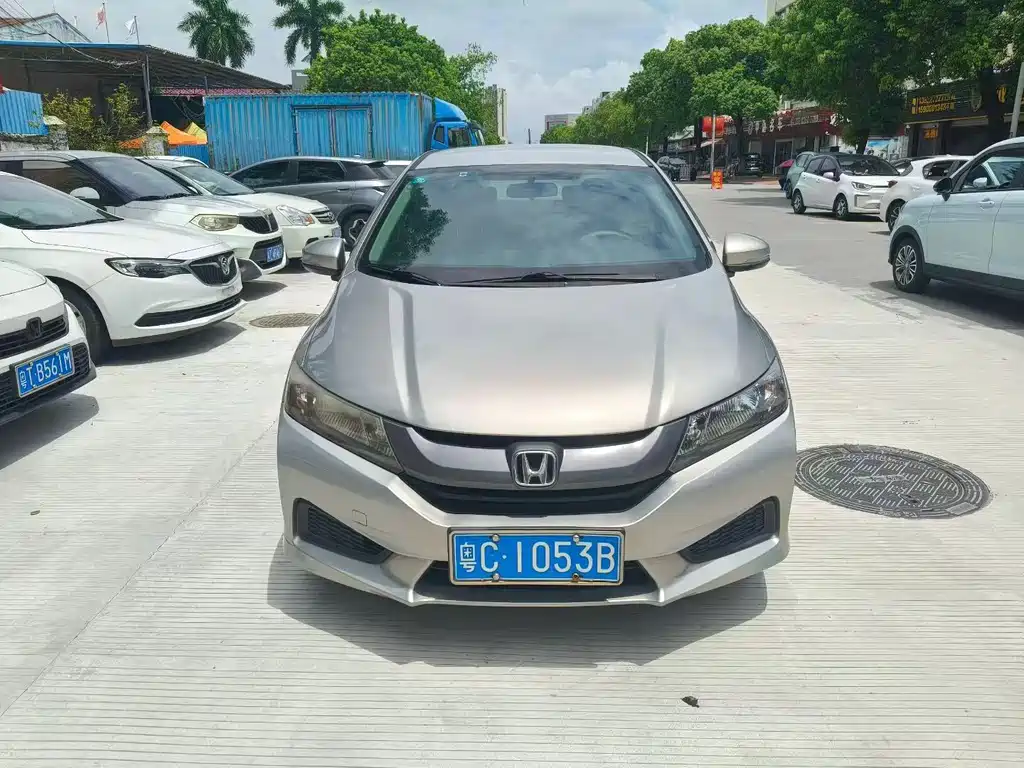 Honda City 2017 — фото 2