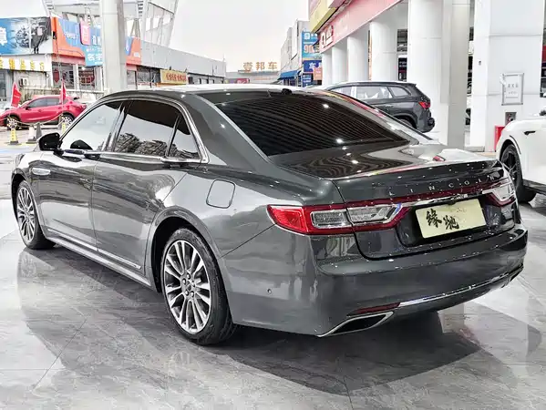 Lincoln Continental 2017