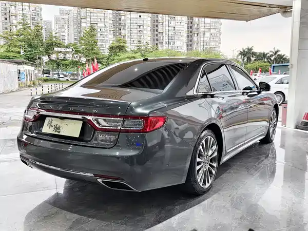 Lincoln Continental 2017
