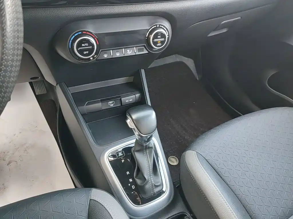 Kia KX1 2018 — фото 14