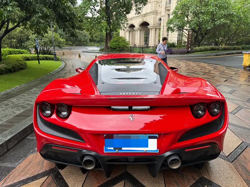 Ferrari F8 2021 — фото 2