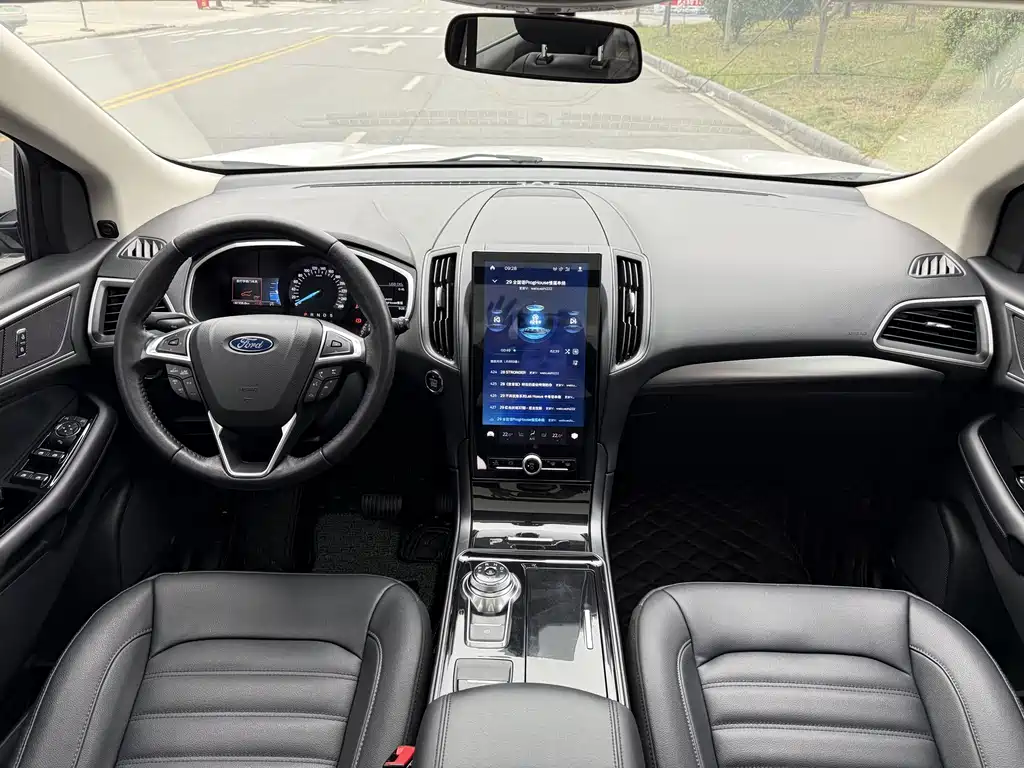 Ford Edge 2020 — фото 11
