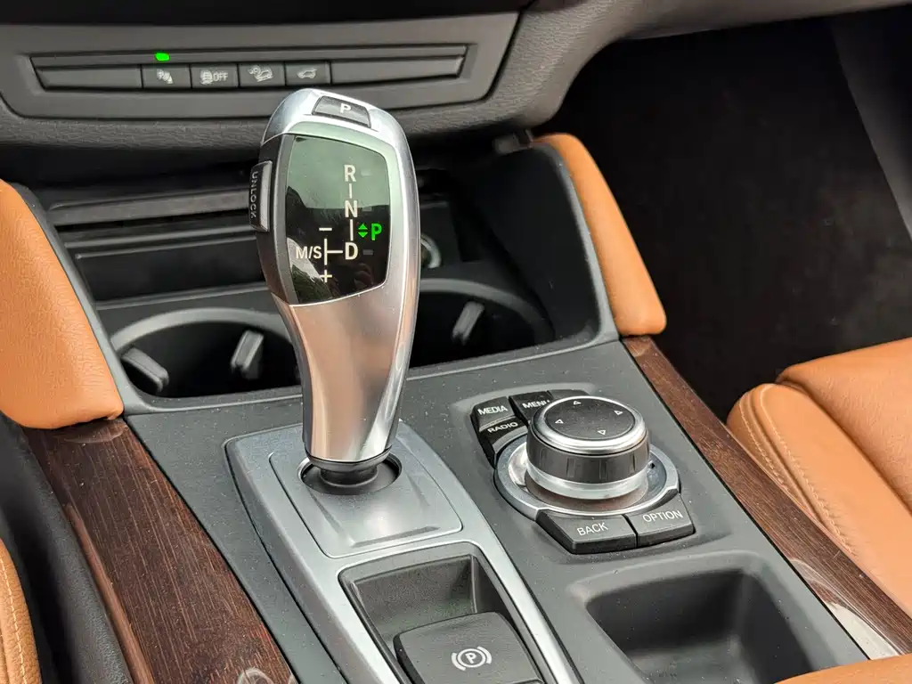 BMW X6 2014 — фото 15