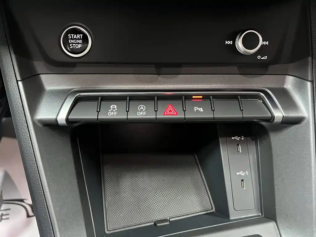 Audi Q3 Sportback 2022 — фото 20