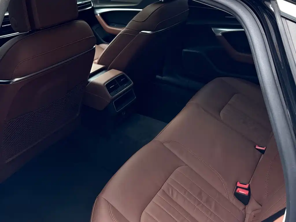 Audi A6L 2021