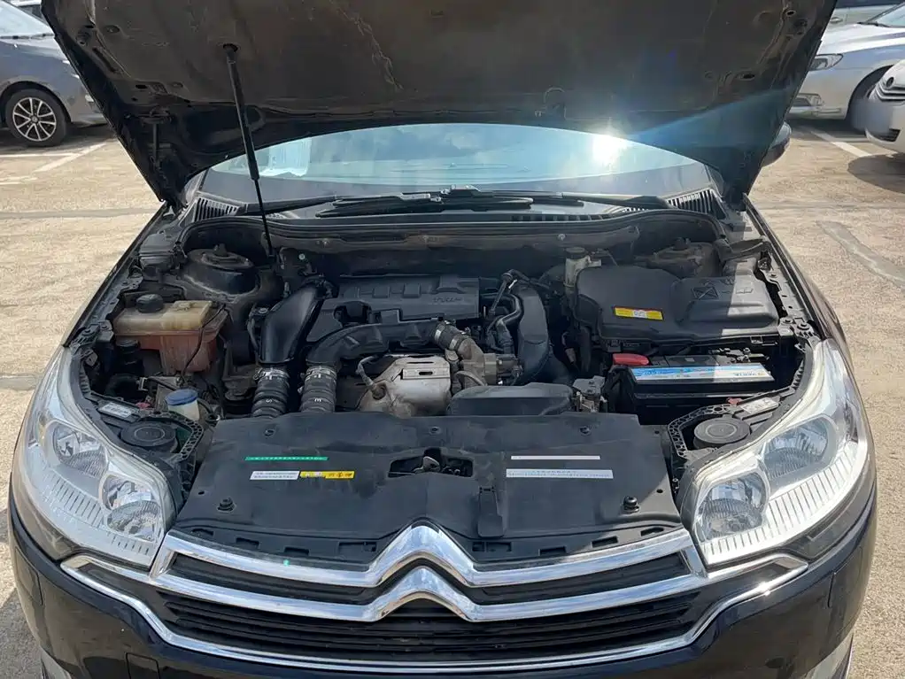 Citroën C5 2015 — фото 17