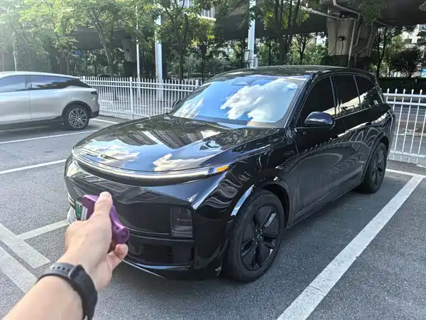 Li Auto L8 2024