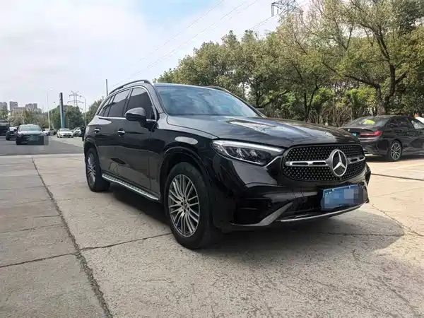 Mercedes-Benz GLC 2024