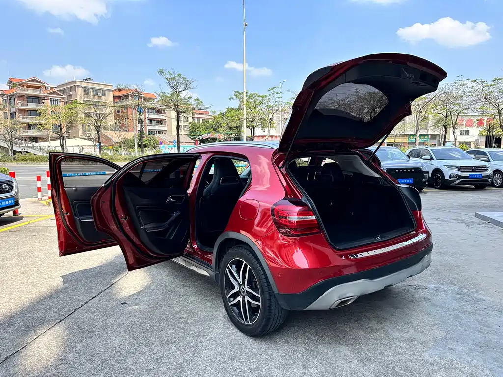 Mercedes-Benz GLA 2018 — фото 22