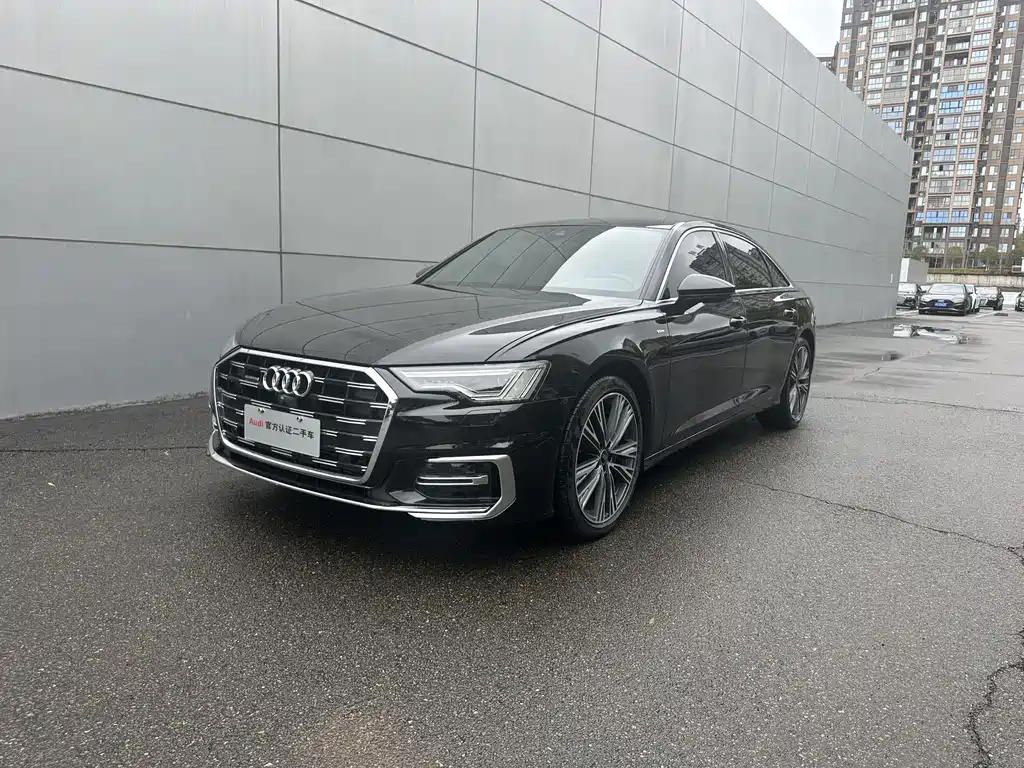 Audi A6L 2025 — фото 1