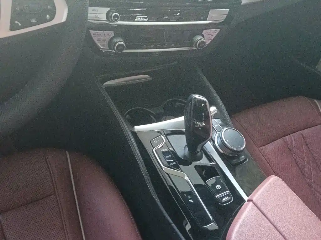 BMW 5 Series 2022