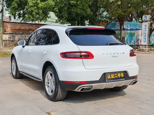 Porsche Macan 2016