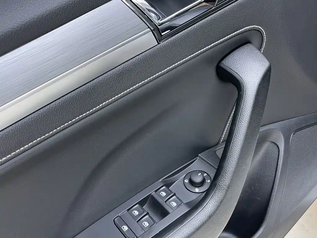 Skoda Superb 2023 — фото 21