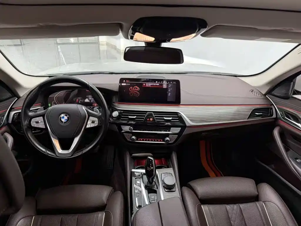 BMW 5 Series 2022
