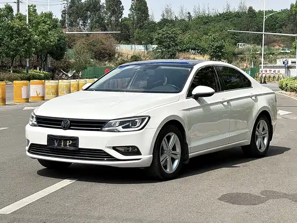 Volkswagen Lamando 2015