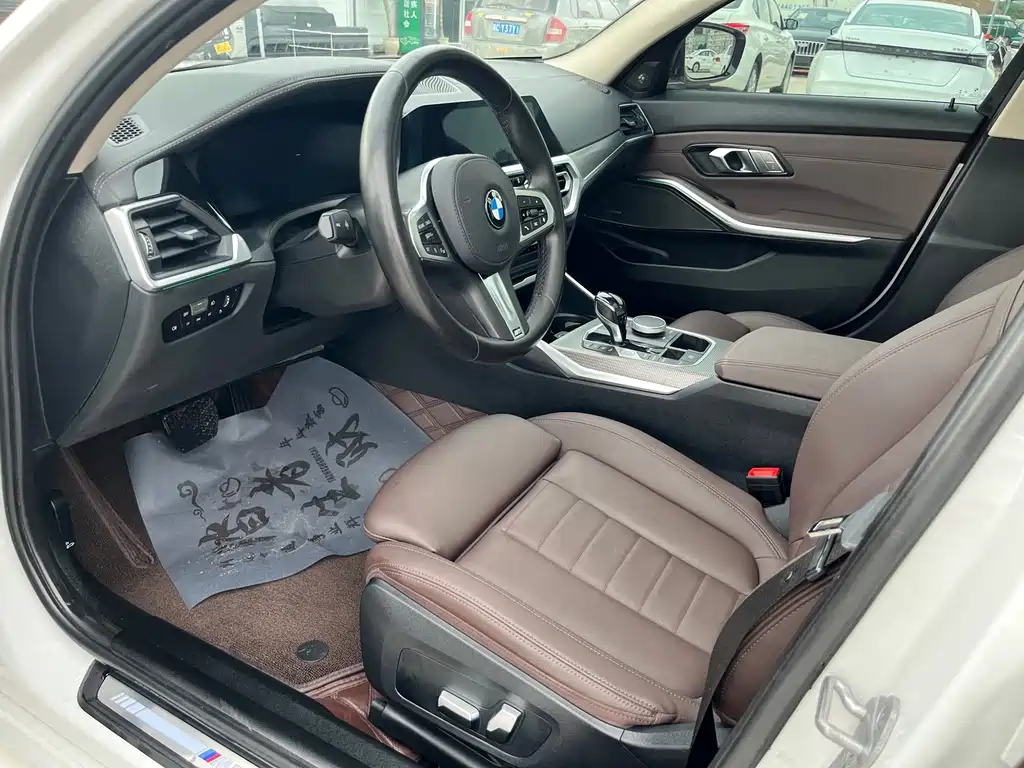 BMW 3 Series 2020 — фото 12